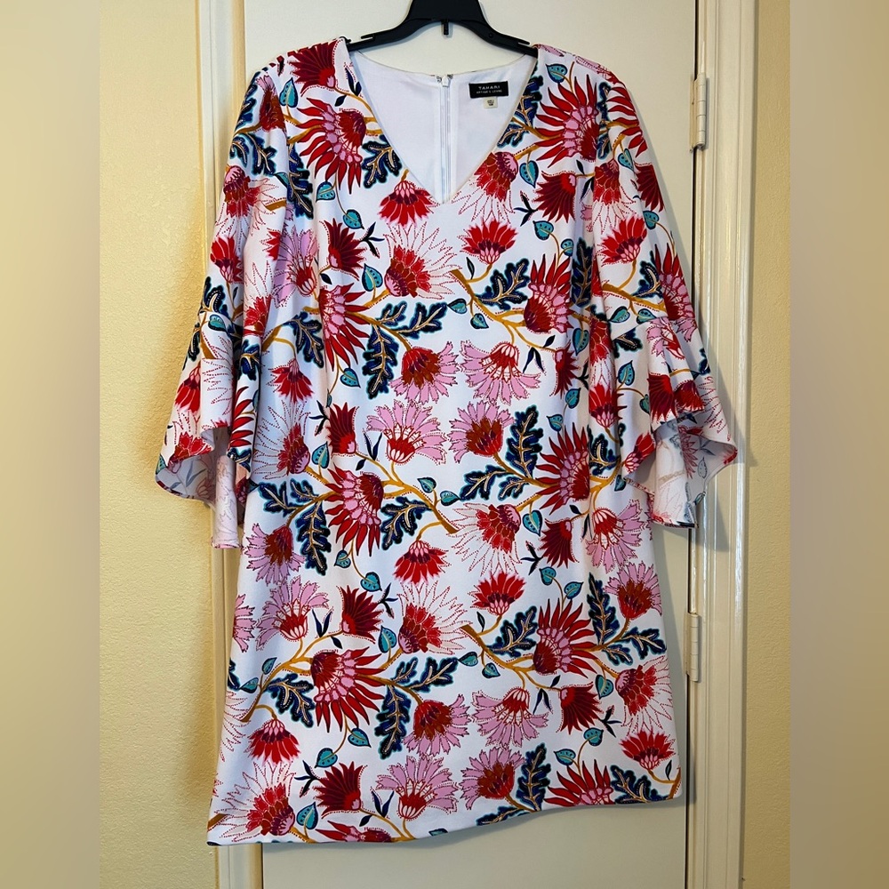Tahari ASL Plus Size Colorful Floral V-Neck Dress, 16W